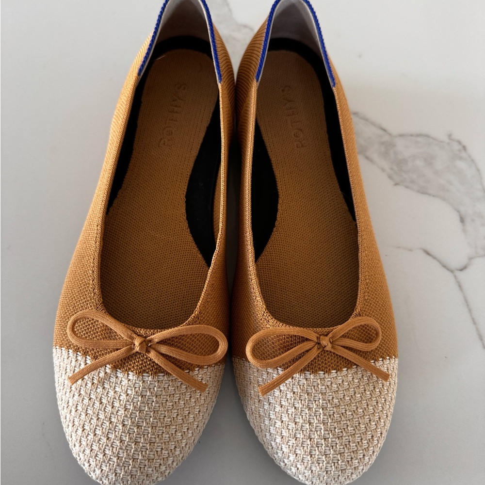 New Rothy's Tan and Cream Ballet Flats 9.5